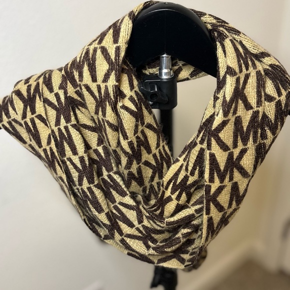 Michael Kors Brown and Tan Logo Scarf - Picture 2 of 4